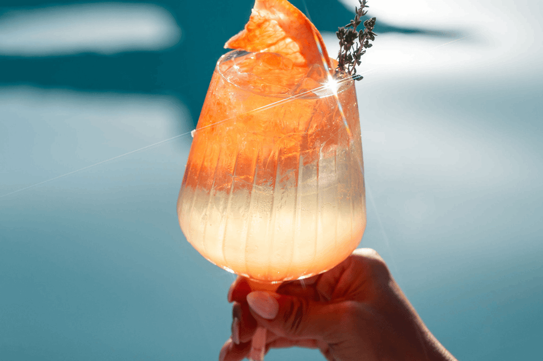 7 Summer Pool Party Drinks and Foods to Enjoy